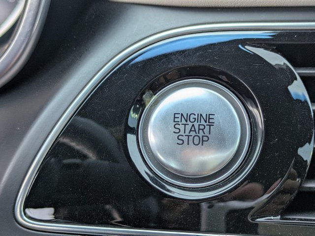 Used 2022 Genesis G70 3.3T RWD image 30