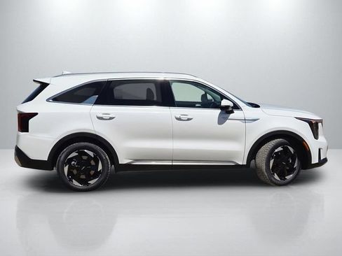 New 2026 Kia Sorento EX FWD image 3