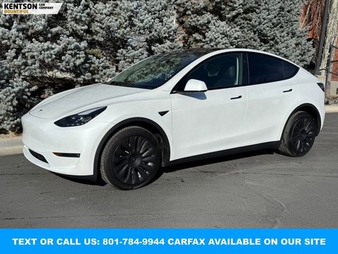 Used 2024 Tesla Model Y Long Range image 1