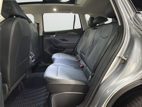 New 2026 Volkswagen Tiguan SE AWD/4WD image 26