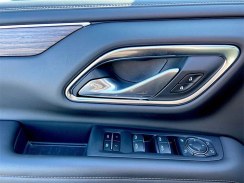 Used 2021 Chevrolet Suburban High Country image 20