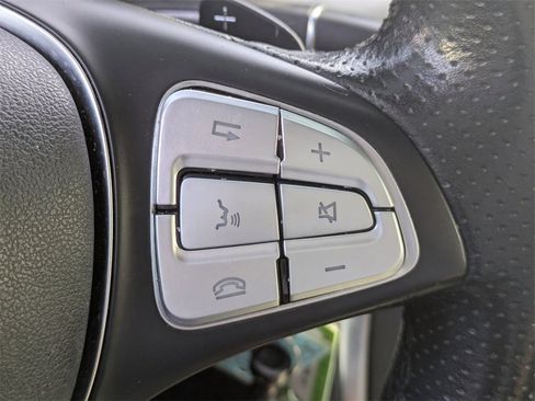 Used 2016 Mercedes-Benz GLA 250 image 28