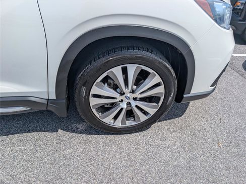 Used 2022 Subaru Ascent Limited w/ Technology Package AWD/4WD image 9