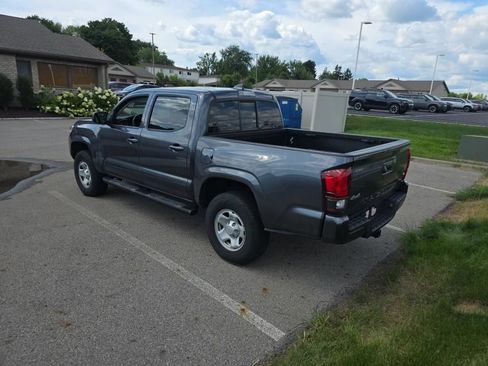 Used 2023 Toyota Tacoma SR AWD/4WD image 6