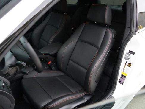 Used 2011 BMW 1 Series M image 48