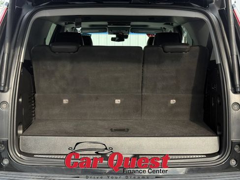 Used 2017 Cadillac Escalade Luxury RWD image 17