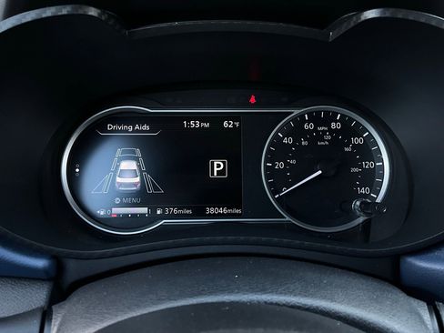 Used 2025 Nissan Versa SV image 33