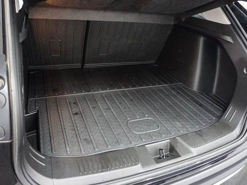 Used 2024 Chevrolet Trax LT w/ Driver Confidence Package image 16