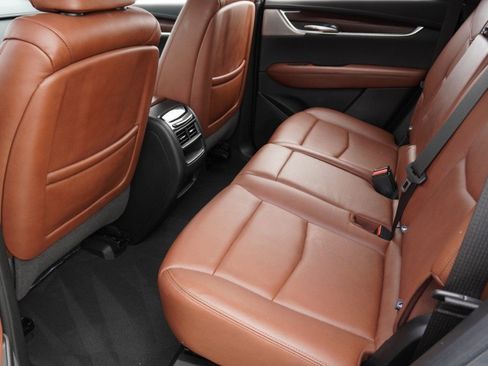 Used 2021 Cadillac XT5 Premium Luxury image 27