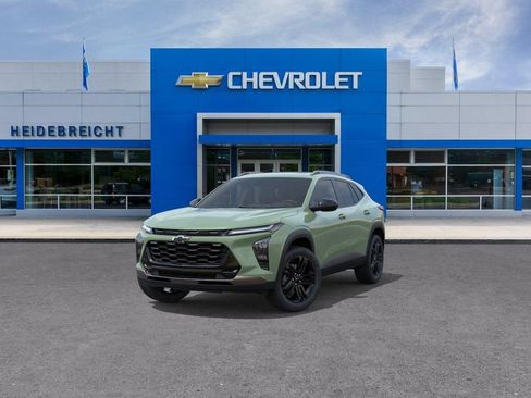 New 2026 Chevrolet Trax ACTIV w/ Sunroof Package FWD image 8
