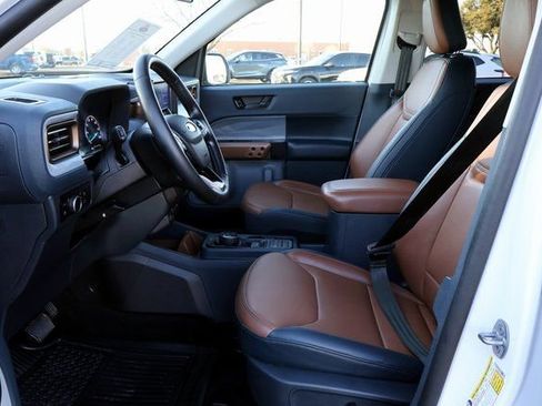 Used 2024 Ford Maverick Lariat image 30