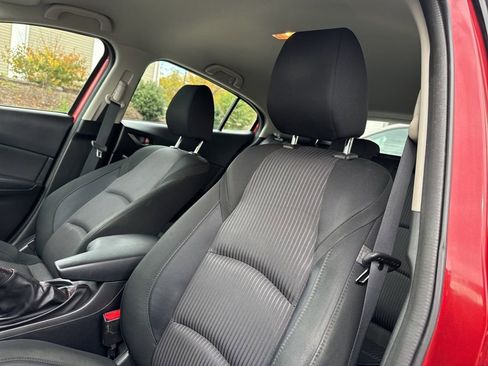 Used 2015 MAZDA MAZDA3 i Touring image 16