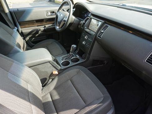 Used 2019 Ford Flex SEL image 29