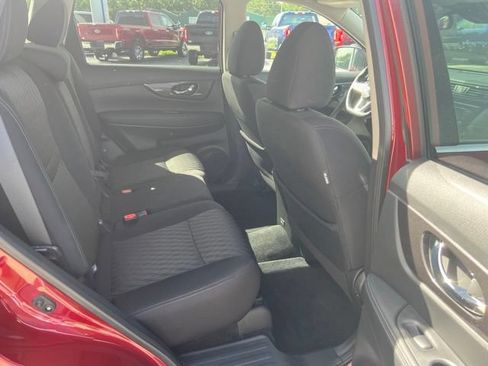Used 2020 Nissan Rogue SV w/ Sun & Sound Touring Package AWD/4WD image 12