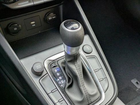 Used 2023 Hyundai Kona SEL w/ Winter Weather Package image 15