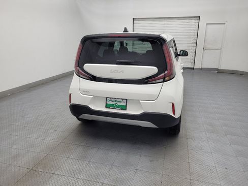 Used 2025 Kia Soul LX w/ LX Technology Package image 7