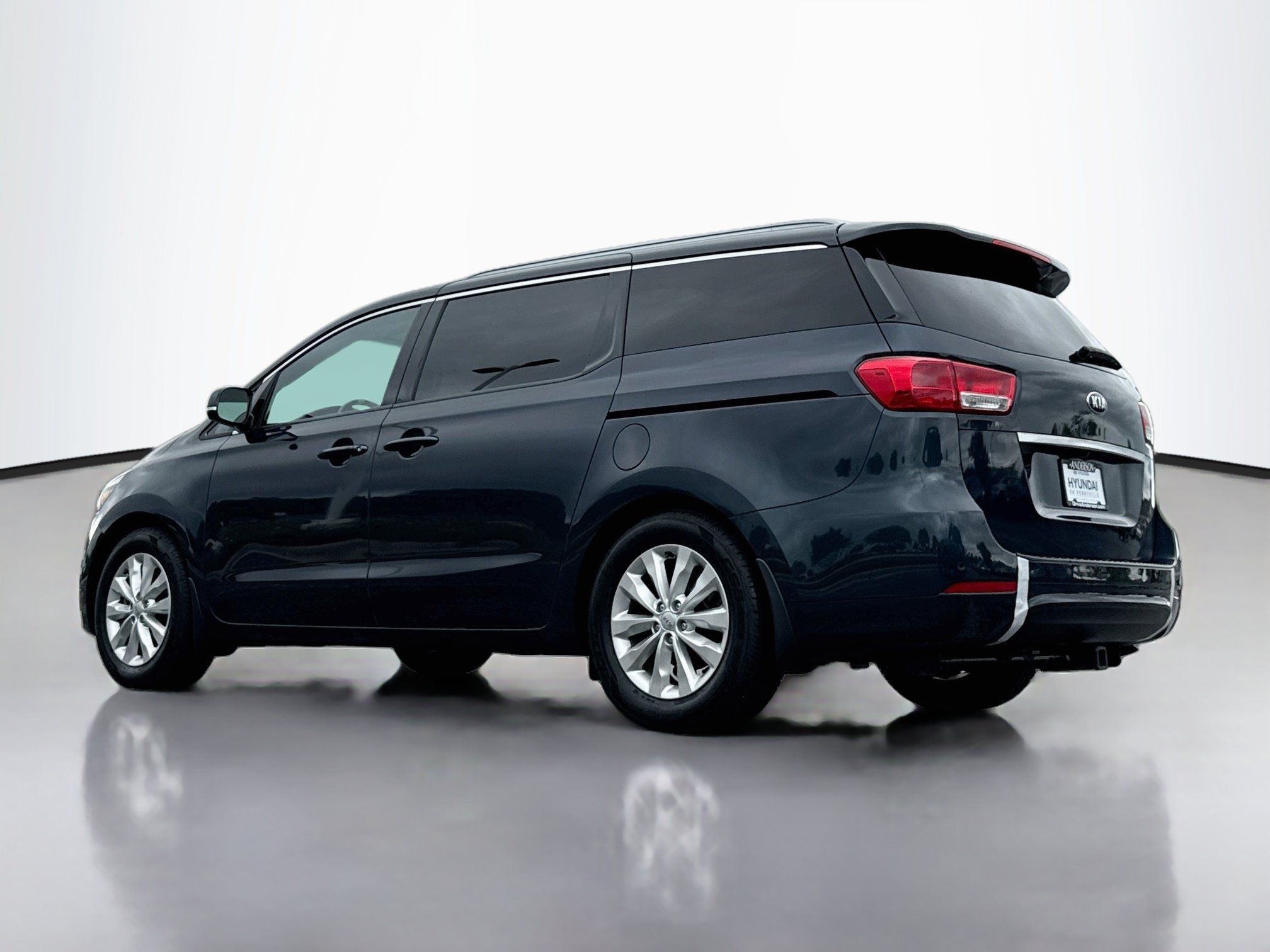Used 2016 Kia Sedona EX FWD image 5
