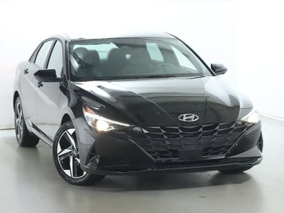 Used 2023 Hyundai Elantra SEL w/ Convenience Package