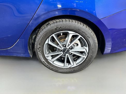 Used 2023 Kia Forte LXS image 36