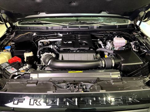 Used 2023 Nissan Frontier SV w/ Midnight Edition Package image 31