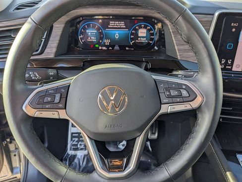 Used 2025 Volkswagen Atlas SEL Premium R-Line AWD/4WD image 28