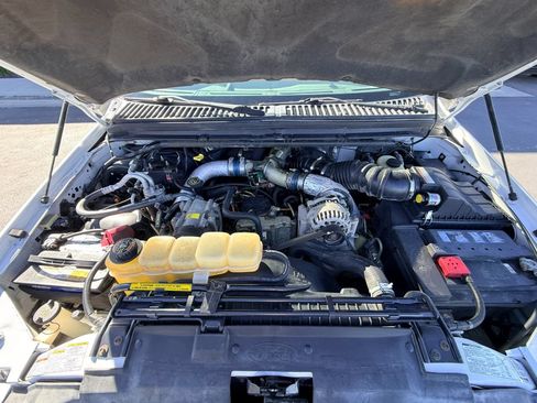 Used 1999 Ford F350 XLT AWD/4WD image 3