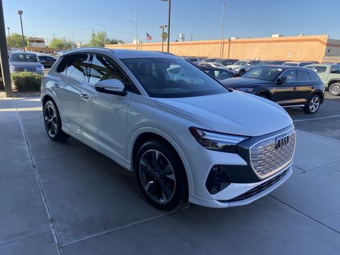 Used 2022 Audi Q4 e-tron Premium Plus image 6