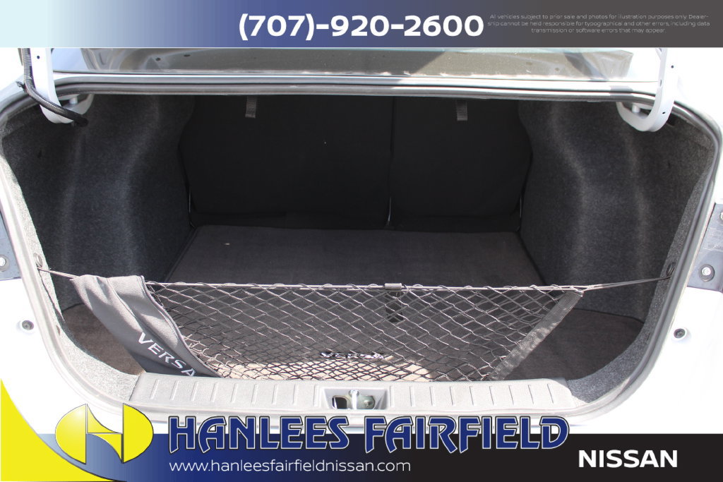 Used 2025 Nissan Versa SV w/ Trunk Package FWD image 10