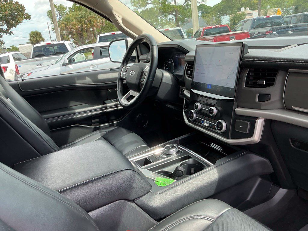 Used 2023 Ford Expedition Max XLT RWD image 18