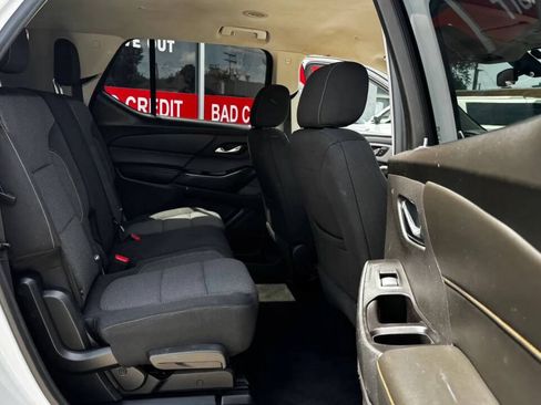 Used 2018 Chevrolet Traverse LS AWD/4WD image 21