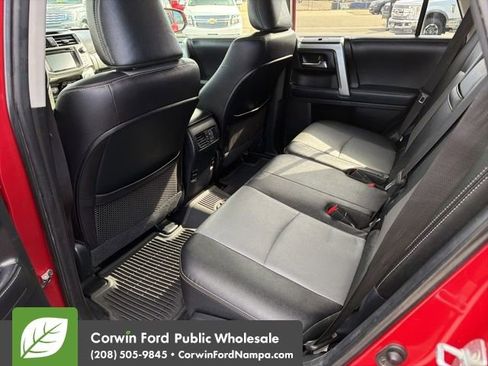 Used 2018 Toyota 4Runner SR5 Premium image 27