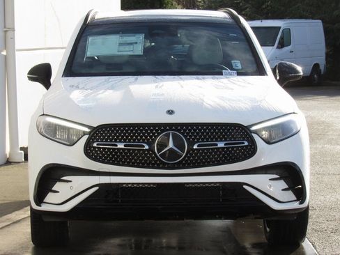 New 2026 Mercedes-Benz GLC 300 4MATIC image 3