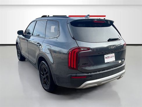 Used 2022 Kia Telluride SX w/ SX Prestige Package image 5