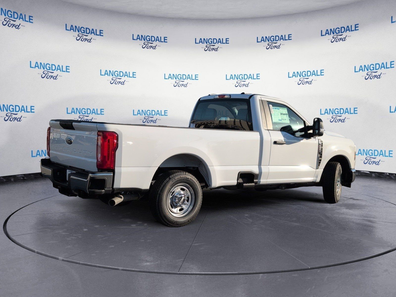New 2026 Ford F250 XL w/ XL Chrome Package RWD image 4