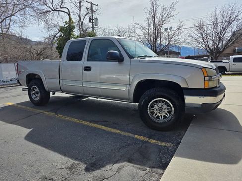 Used 2004 Chevrolet Silverado 1500 Z71 Pickup 4D 6 1/2 ft w/ Light Duty Power Package image 44