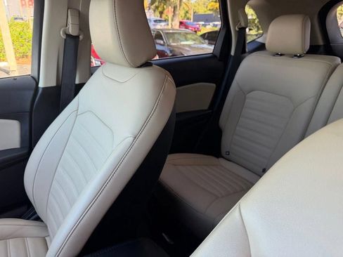 Used 2020 Ford Edge SEL w/ Convenience Package FWD image 18