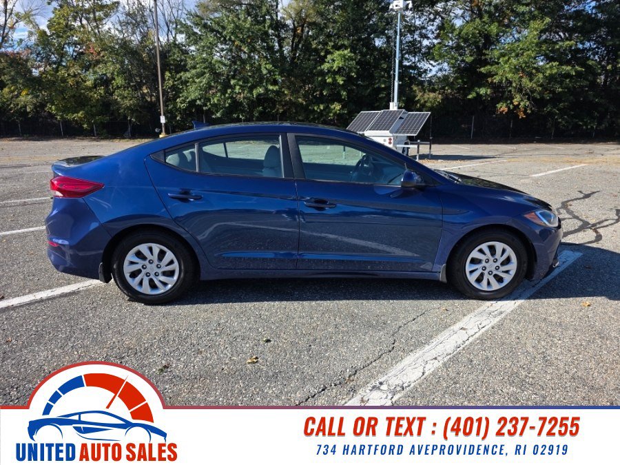Used 2018 Hyundai Elantra SE w/ SE Connectivity Package 04 FWD image 5