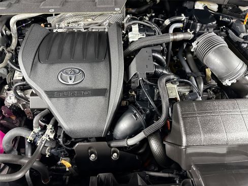 Used 2024 Toyota Grand Highlander AWD Hybrid image 63