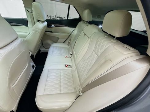 Used 2022 Buick Envision Avenir w/ Technology Package II image 26