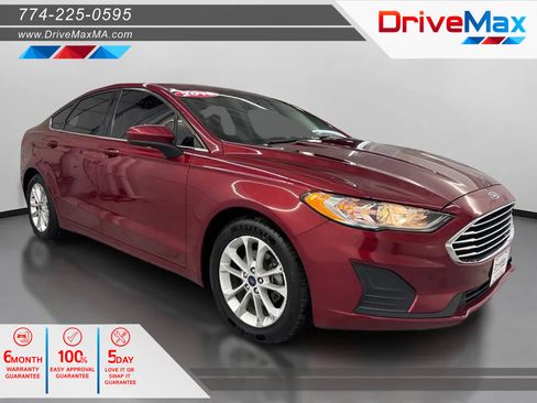 Used 2019 Ford Fusion SE image 1