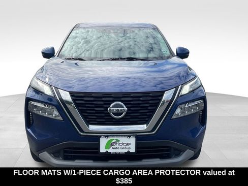Used 2021 Nissan Rogue SV AWD/4WD image 2