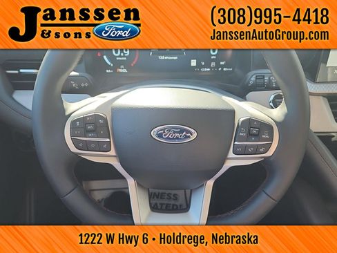 New 2026 Ford Explorer Active w/ Active Comfort Package image 25