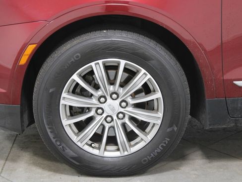 Used 2017 Cadillac XT5 Luxury image 18