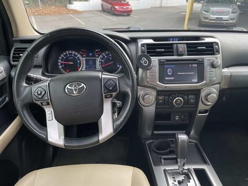 Used 2016 Toyota 4Runner SR5 Premium RWD image 14
