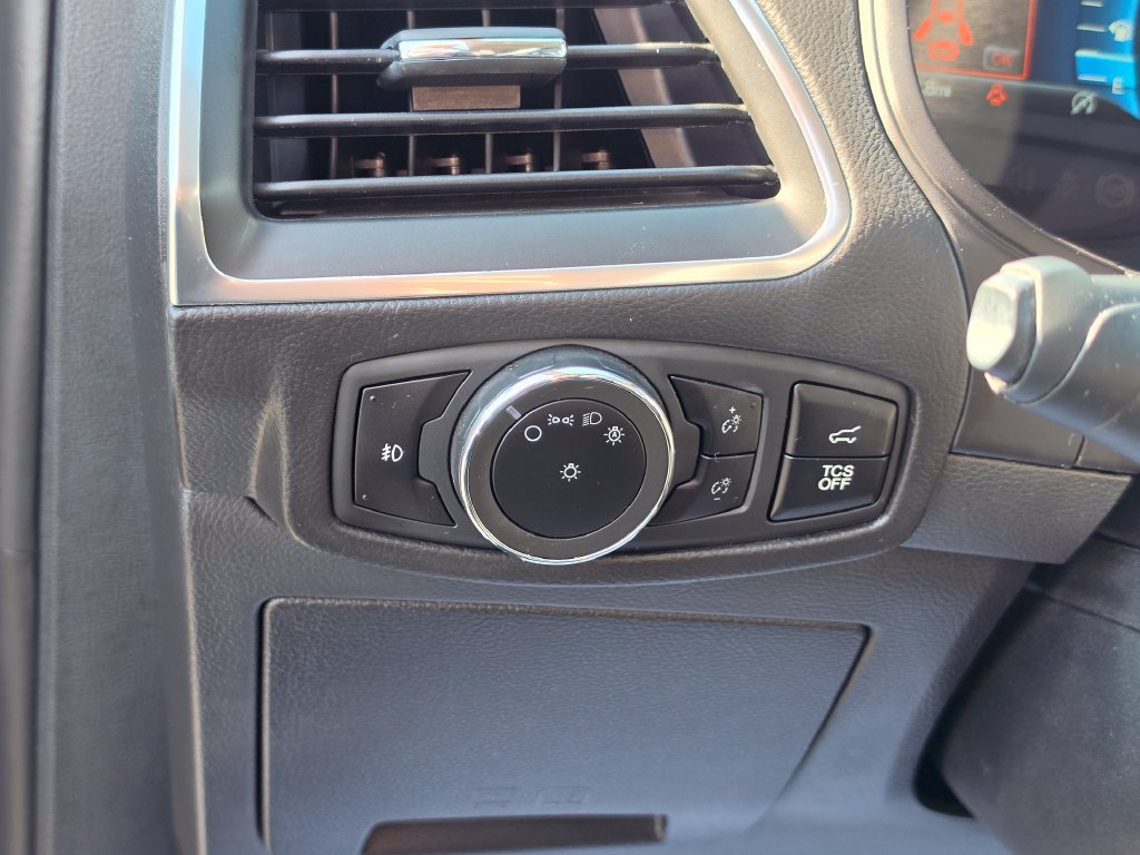 Used 2024 Ford Edge Titanium AWD/4WD image 15