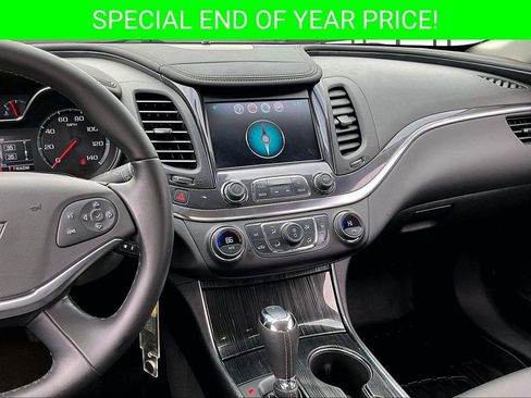 Used 2016 Chevrolet Impala LT w/ Convenience Package image 9