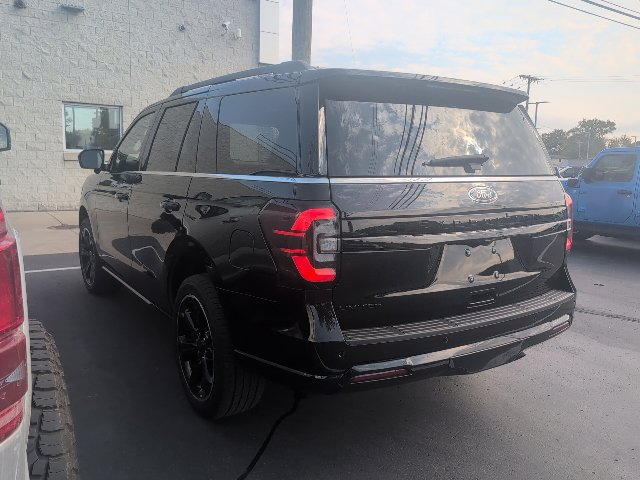 Used 2024 Ford Expedition Limited AWD/4WD image 6