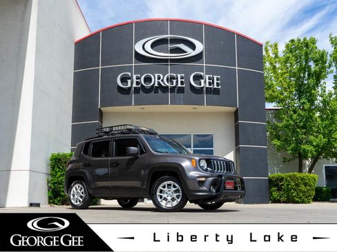 Used 2021 Jeep Renegade Latitude w/ Convenience Group AWD/4WD image 1