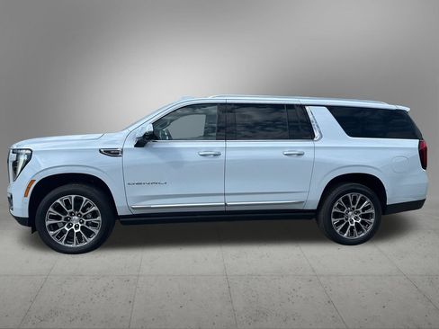 New 2026 GMC Yukon XL Denali w/ Denali Reserve Package AWD/4WD image 2