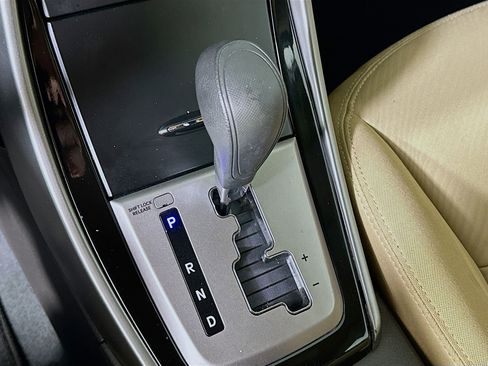 Used 2013 Hyundai Elantra GLS w/ Preferred Pkg image 23